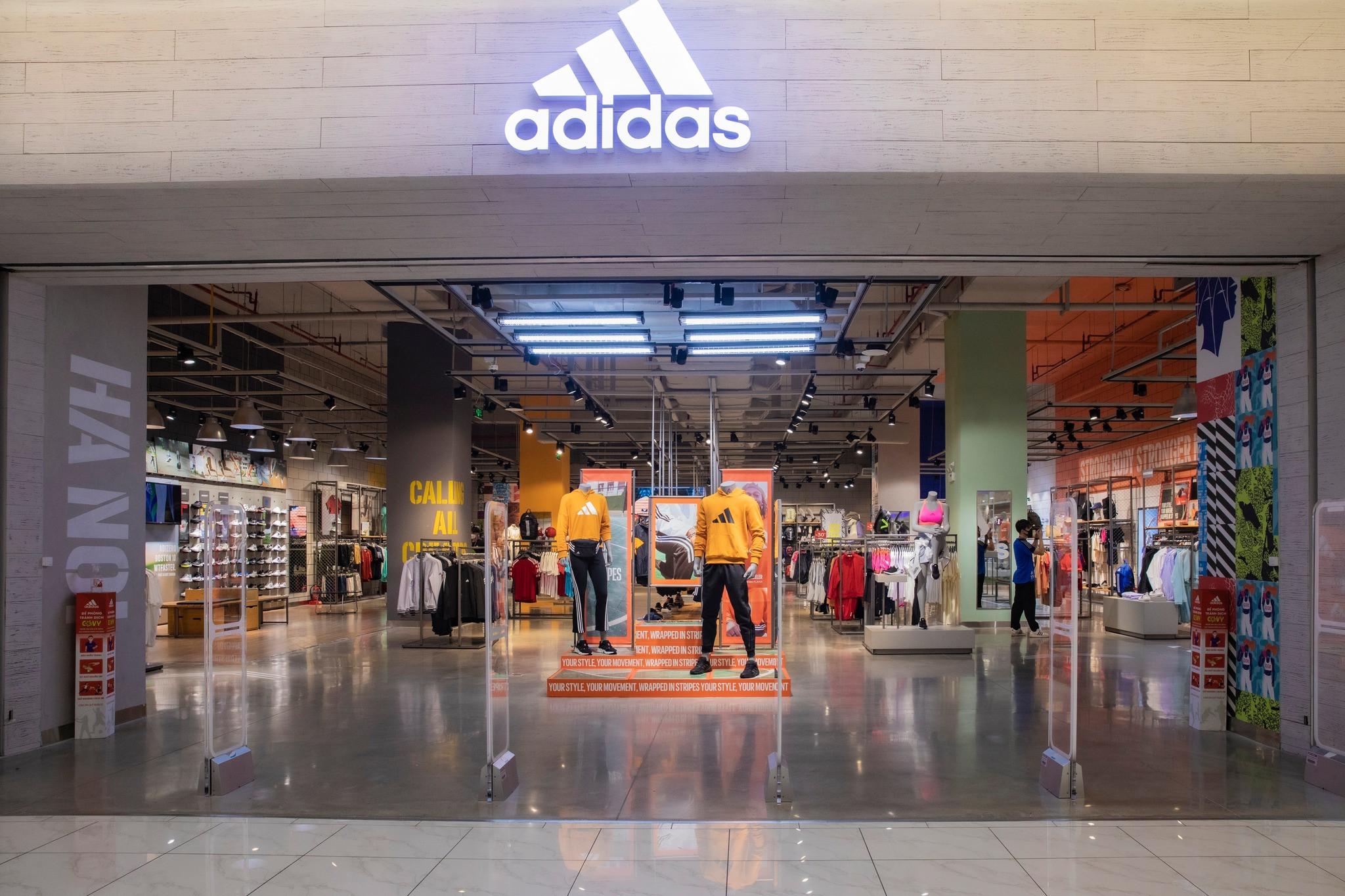 Cửa hàng shop adidas quận 4